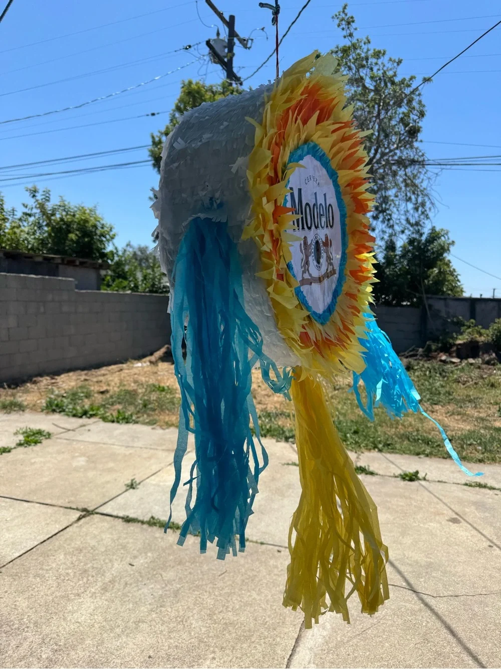 MODELO BEER PARTY PIÑATA 21 IN ROUND